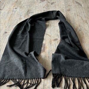 Men's Herringbone Fringe Scarf - Black & Dark Gray